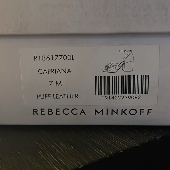 REBECCA MINKOFF NWT
Capriana Ankle-Strap Leather Sandals Size 7 - Picture 13 of 13